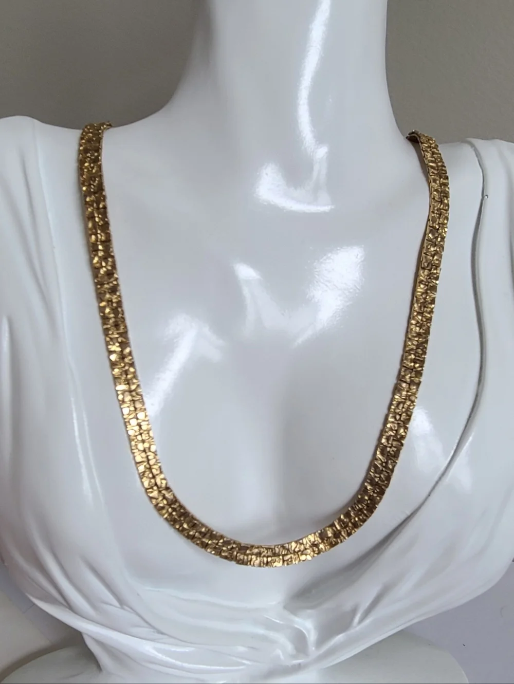 Vintage Retro Luxury Gold Plated Textured Flat 24 Inch Chain Necklace - Picture 8 of 14